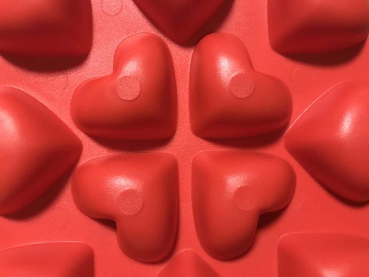  Heart type silicon ice tray icemaker plate IKEA Ikea red red Northern Europe pretty simple kitchen square 