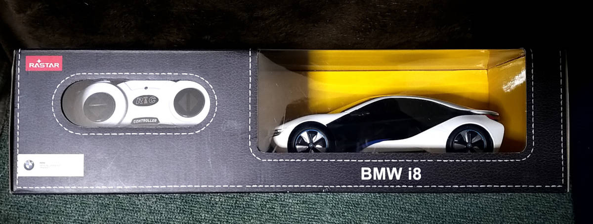 ☆新品未開封　RASTAR BMW i8　1/24スケール　ラジコンカー/ TX027_画像3
