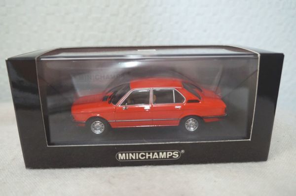 ミニチャンプス BMW 520 1972 1/43 ミニカー_画像4