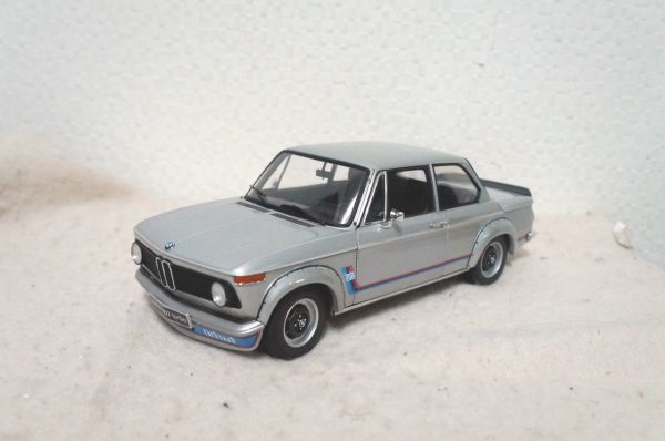 新品 】 2002 BMW 京商 ターボ 銀 ミニカー 1/18 - 乗用車 - labelians.fr 新品 】 2002 BMW 京商 ターボ 銀 ミニカー 1/18 - 乗用車 - labelians.fr