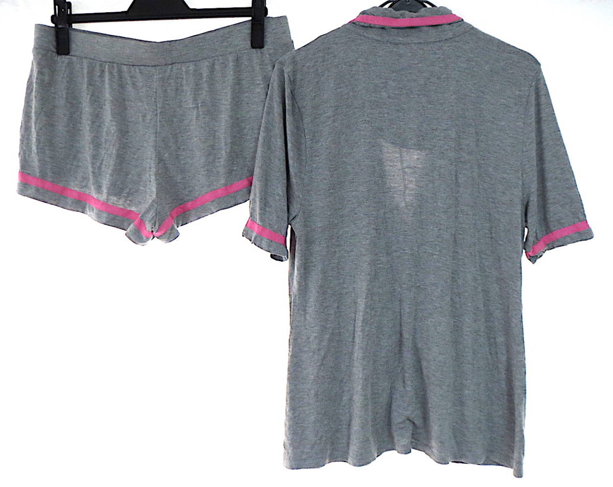  two point successful bid free shipping! 2A4 BETSEY JOHNSON Betsey Johnson unused setup L short sleeves tops short pants lady's gray 