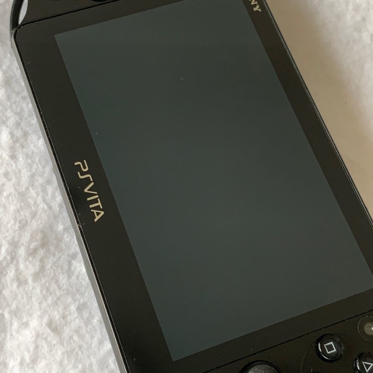 PS VITA 2000 ブラック 本体のみ PCH-2000 Wi-Fiモデル 2764  PlayStation Vita