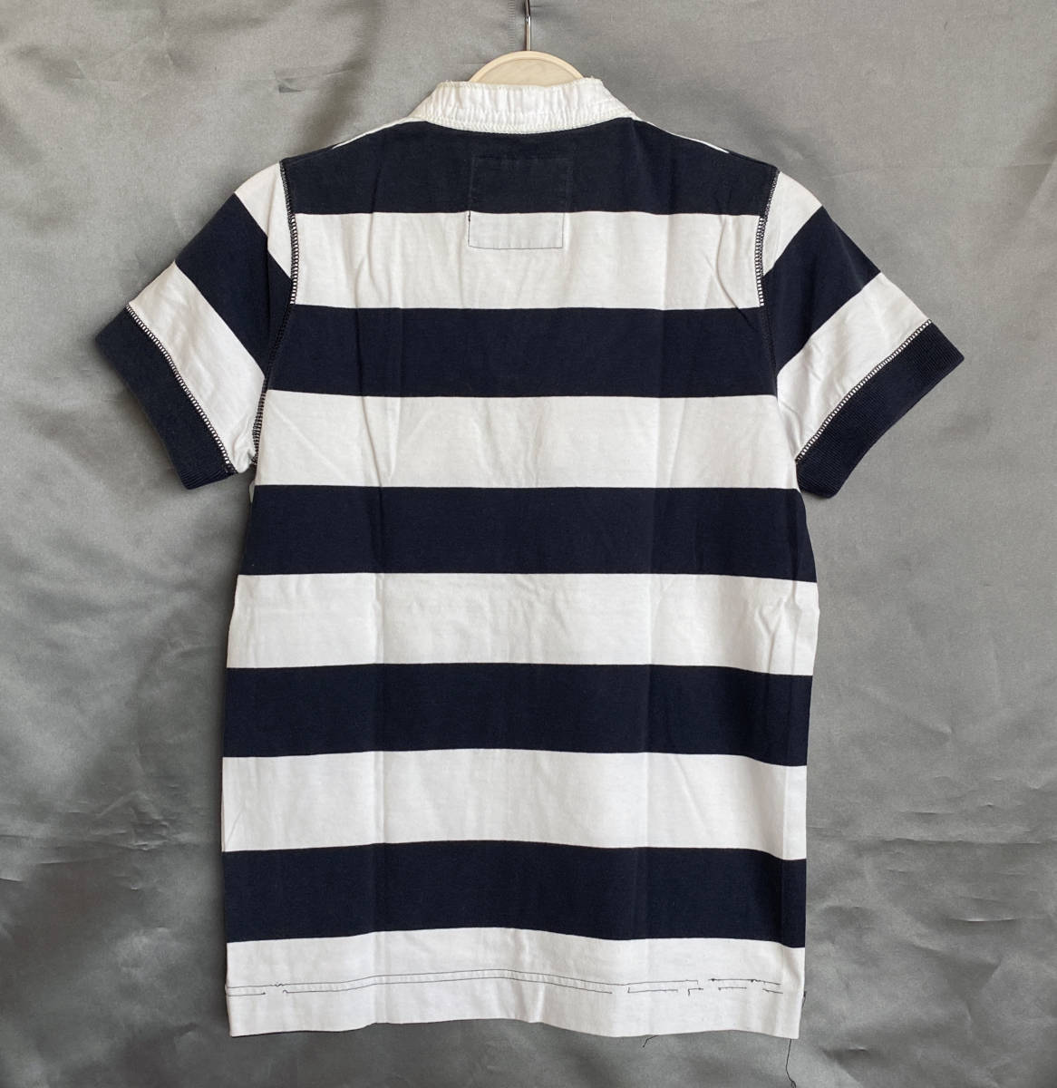 abercrombie Abercrombie & Fitch Henry футболка Kids XL boys окантовка белый темно-синий кнопка . Logo печать Logo нашивка A&F морской короткий рукав мягкость .B49