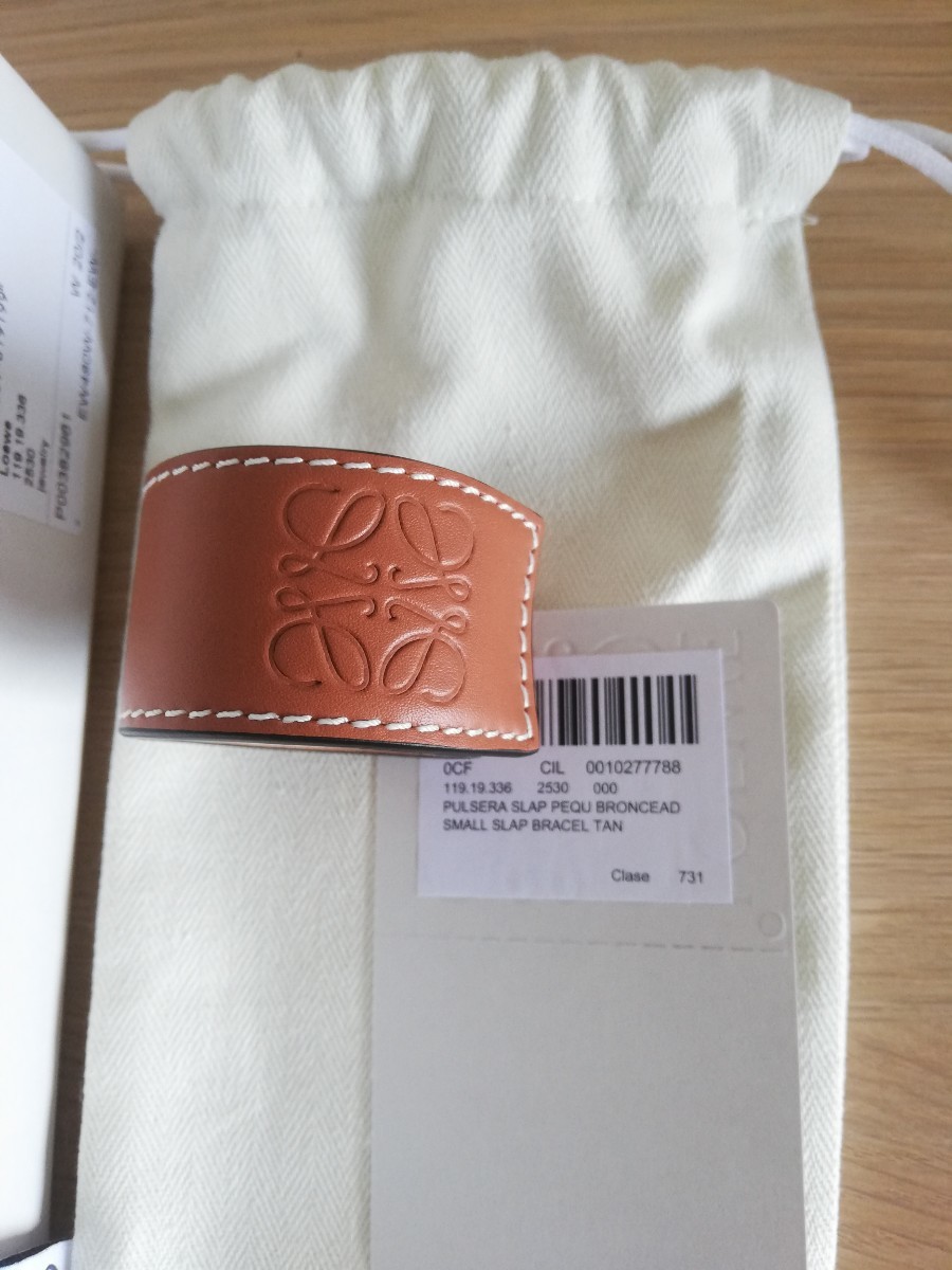 新品】LOEWEロエベ スラップ ブレスレット タン www.esole.eu