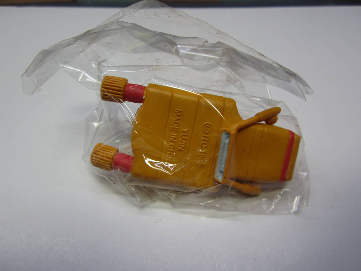  gashapon Thunderbird 4 number 