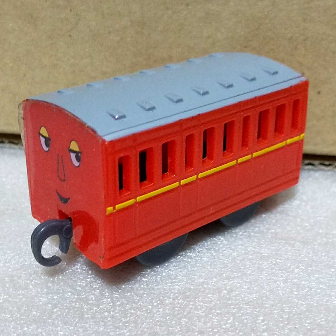 Yahoo!オークション - カプセルプラレール 赤い客車 同梱可 (送140~ Yahoo!オークション - カプセルプラレール 赤い客車 同梱可 (送140~