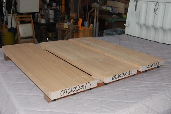 新作グッ 角材 3本で16800円 タモ（中国産） 材木 新品 20年以上乾燥 タモ