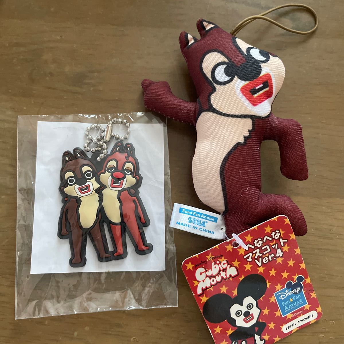 Disney ディズニー　ミッキー&フレンズ　チップとディール　キーホルダー　ストラップ　キュービックマウス　非売品　