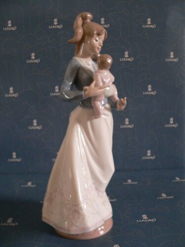 最安 リヤドロ LLADRO 新品同様- *** Mother5873 MODERN リヤドロ ...