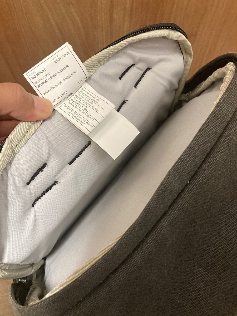 ナショナルジオグラフィック NGW5051 小型バックパック カメラ ナショナルジオグラフィック NGW5051 小型バックパック カメラ