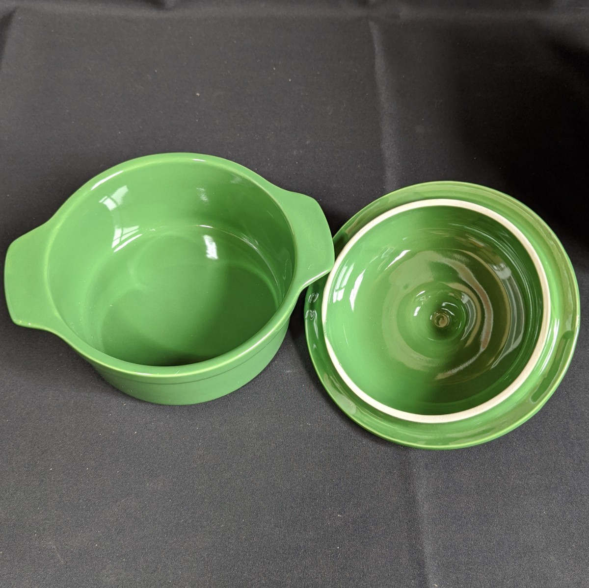 レンジで簡単ココット鍋　電子レンジ専用鍋　陶器　緑
