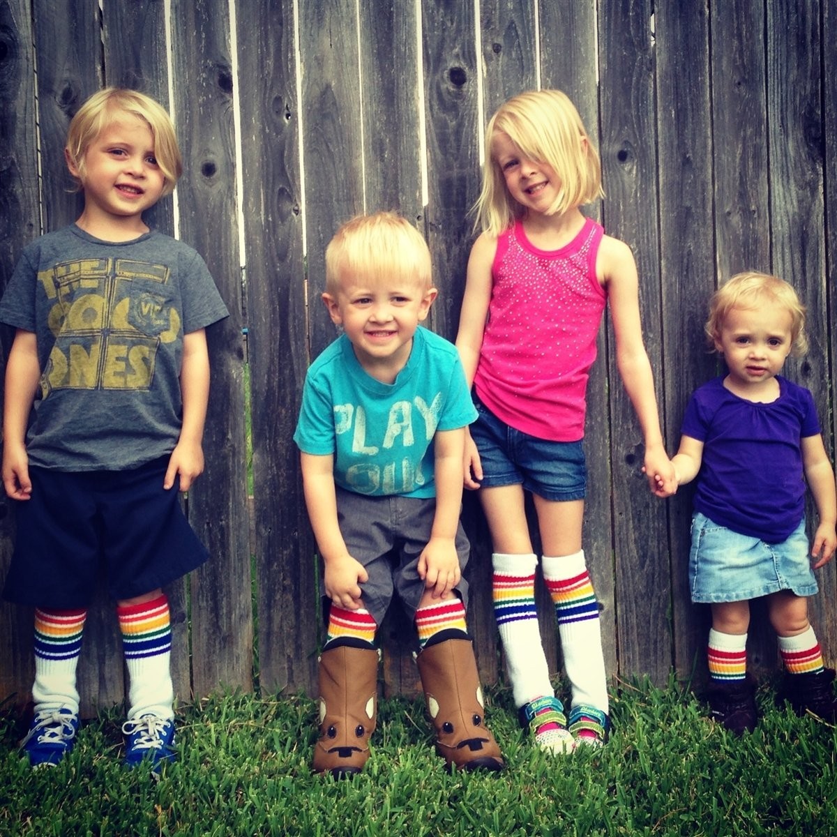SkaterSocks baby Kids длинный носки носки младенец Kids White tube socks with Neon Green stripes style 1 (10 дюймовый )