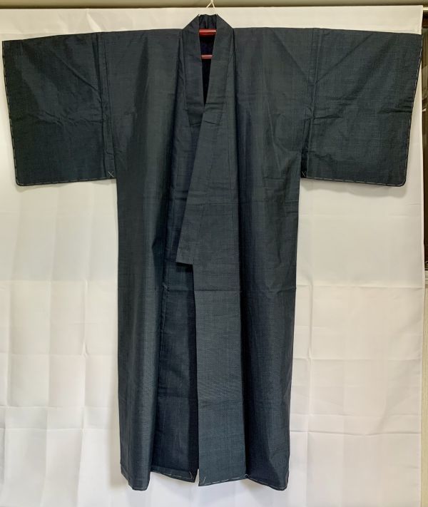 しつけ付き美品 男物 着物と羽織のアンサンブル 正絹 紬 鉄納戸色 風景
