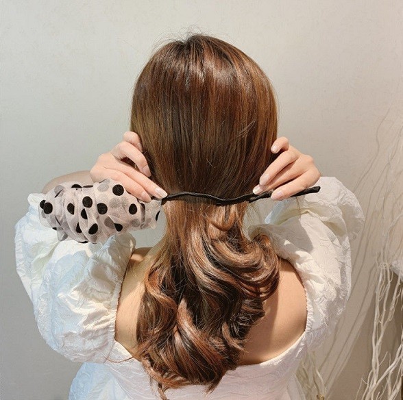 Paypayフリマ お団子ヘアメーカー お団子ヘアアレンジ パール 可愛い 2本 黒 白 韓国風ヘアバンド ヘアアクセサリー ヘアピン ヘアクリップ Paypayフリマ お団子ヘアメーカー お団子ヘアアレンジ パール 可愛い 2本 黒 白 韓国風ヘアバンド ヘアアクセサリー ヘアピン ヘアクリップ
