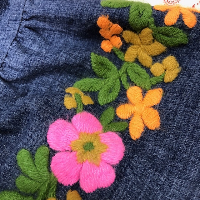 USA古着 60s 花柄刺繍入り インディゴ染ワンピース M程度 ひざ丈 オールド ヴィンテージ アメリカ古着 春夏 ★108