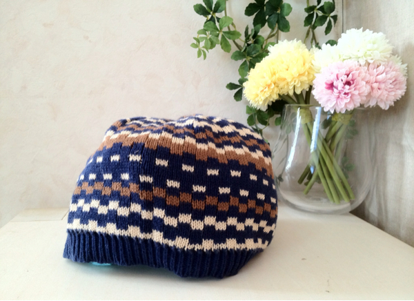 * navy blue .. design knitted Beanie * kindergarten size 