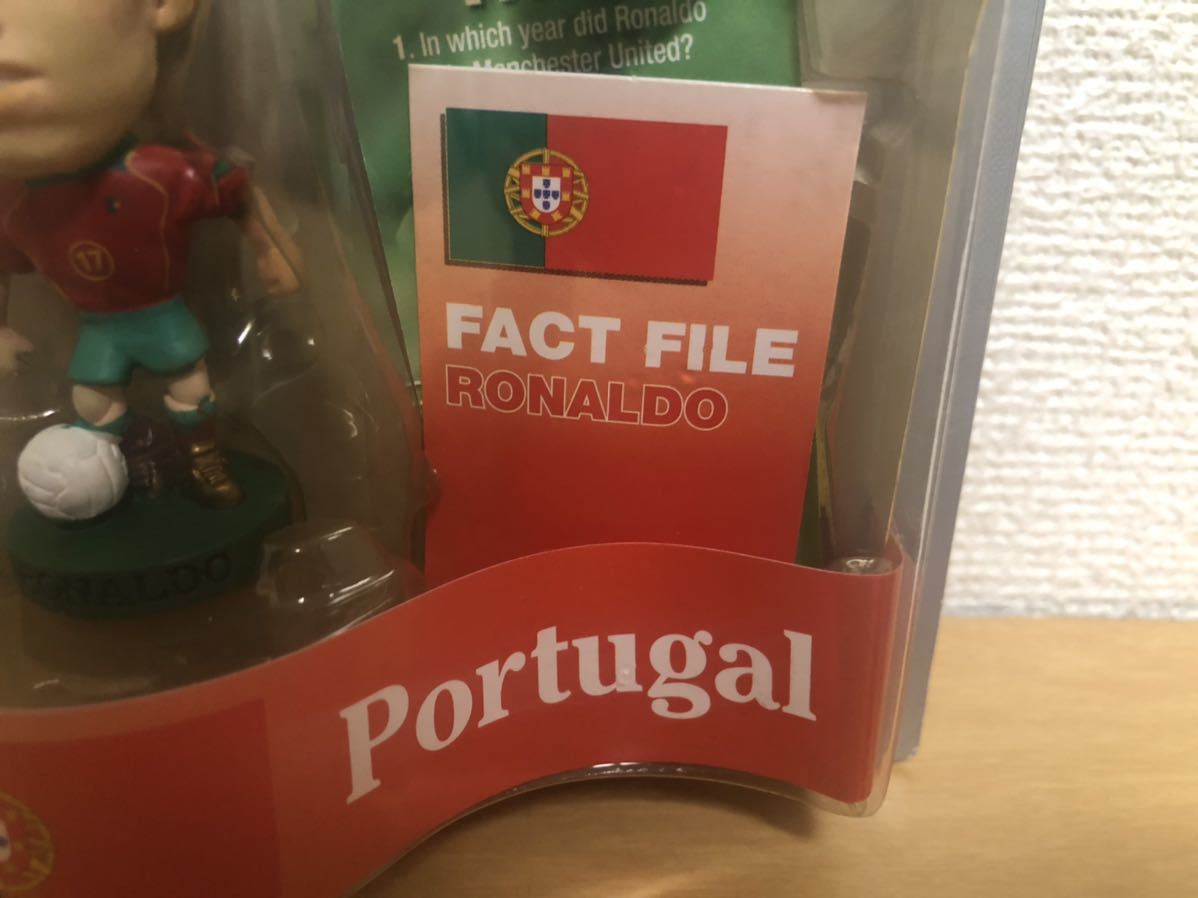 PRO STARS Portugal Cristiano Ronaldo 17 FACT FILE RONALDO クリスティアーノ・ロナウド クリロナ サッカー ポルトガル代表 フィギュアの画像4
