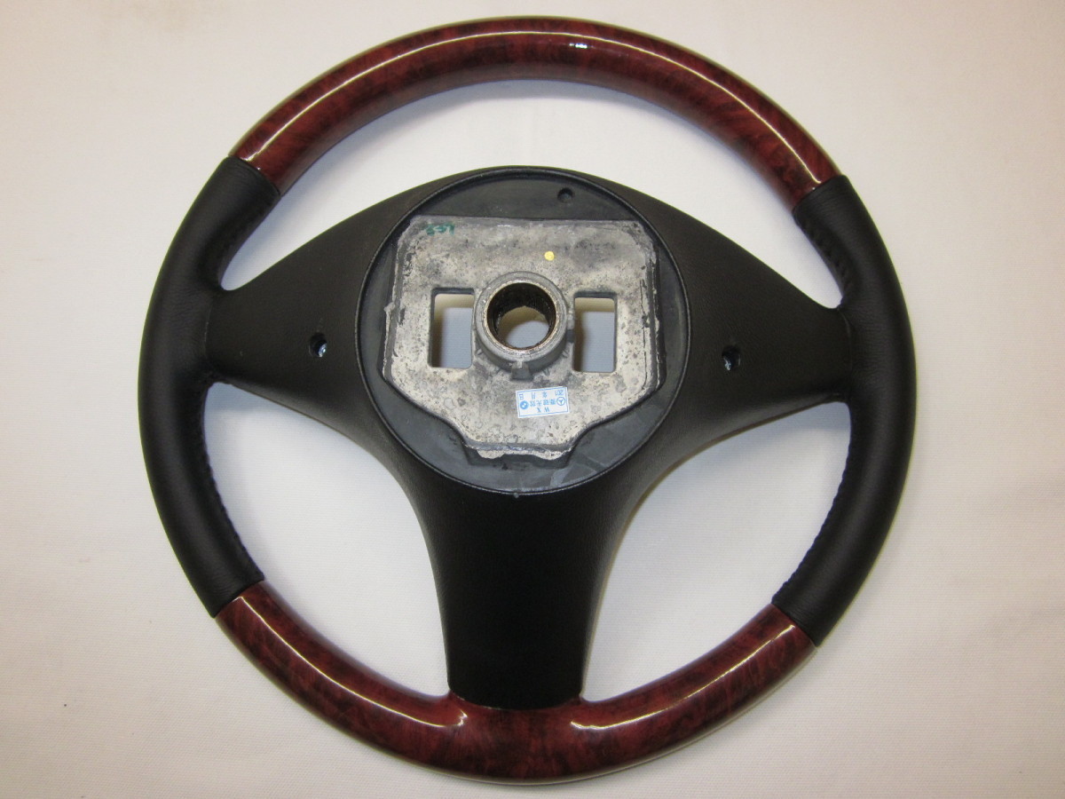  new goods! W204 C Class 3ps.@ spoke walnut wooden steering wheel steering wheel A20446012039E84 base W207 W212 control number (Q-4100)