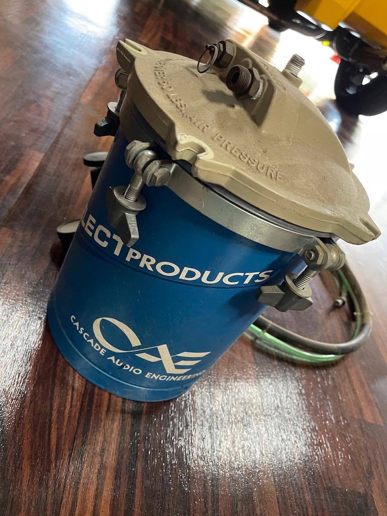 加圧式 エア スプレーガン ボンドやアンダーコートなどの高粘度 加圧式 エア スプレーガン ボンドやアンダーコートなどの高粘度