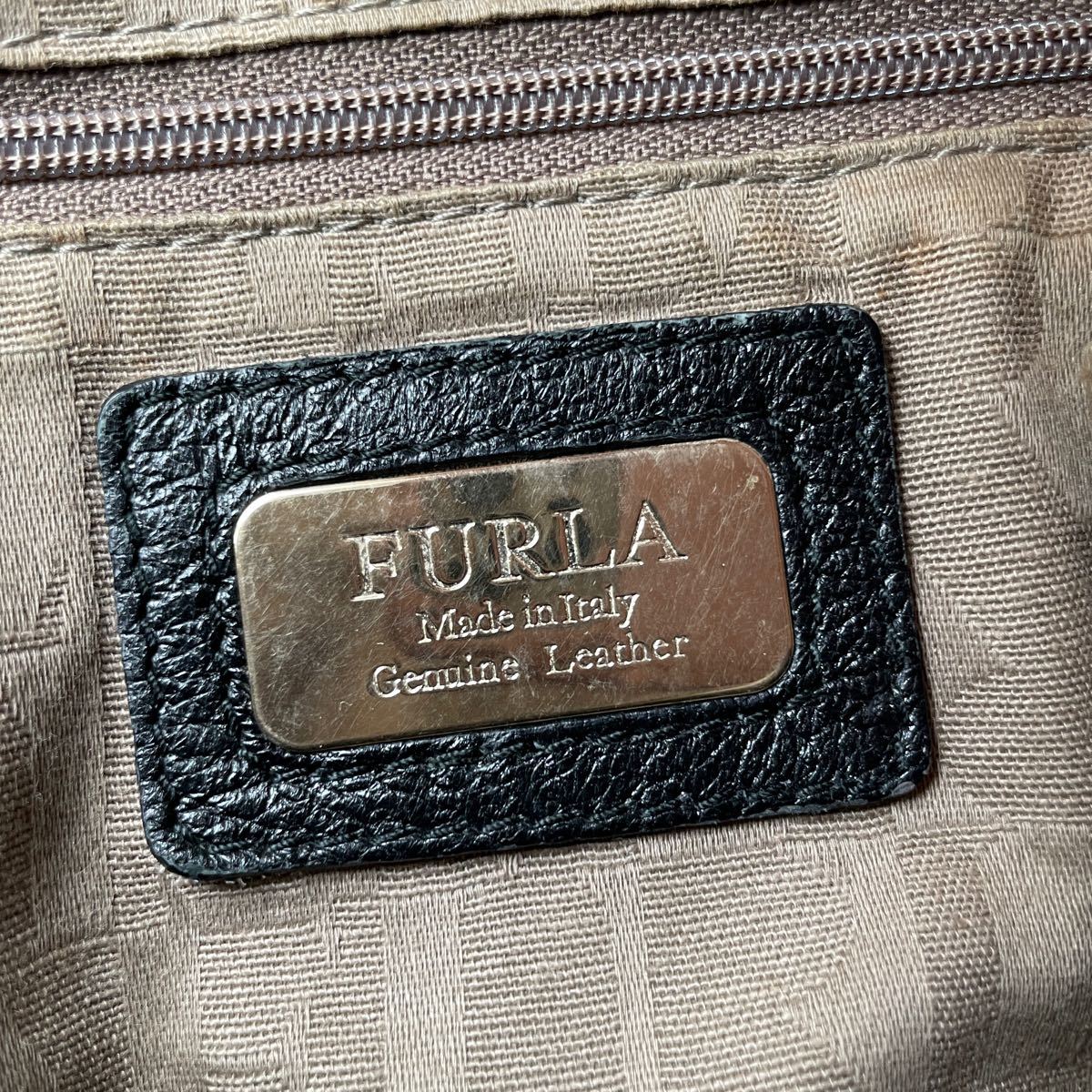 フルラ FURLA 小型ボストンバッグ ハンドバッグ シボ革 レザー チャーム 表面ファスナー サイズ自由 