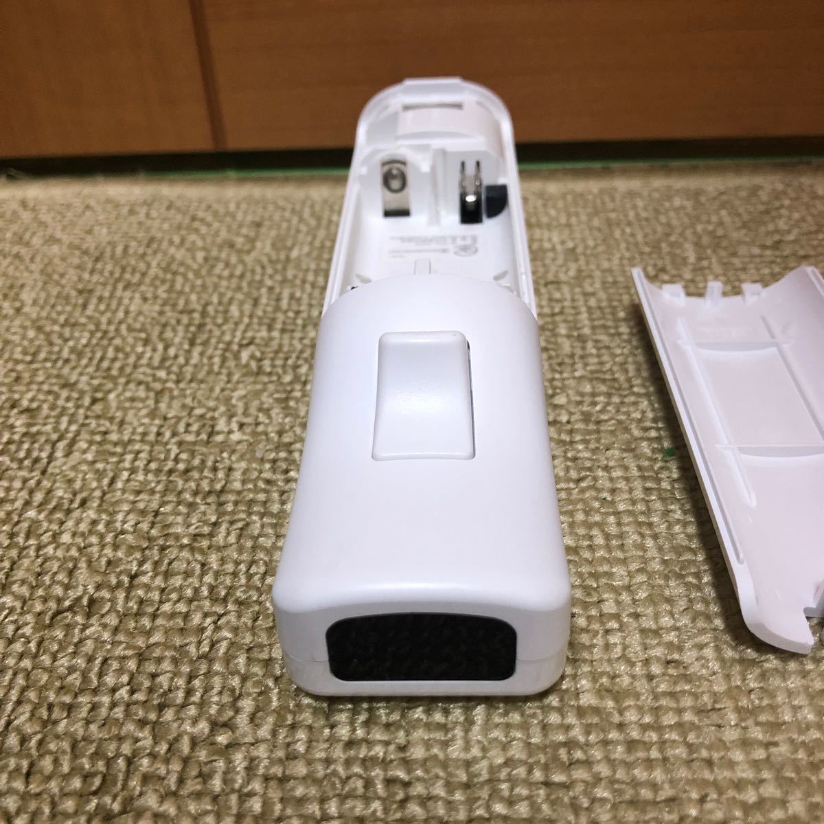 【匿名　送料無料】家庭用ゲーム機　　　　　　　　　　任天堂Wiiリモコン171-77