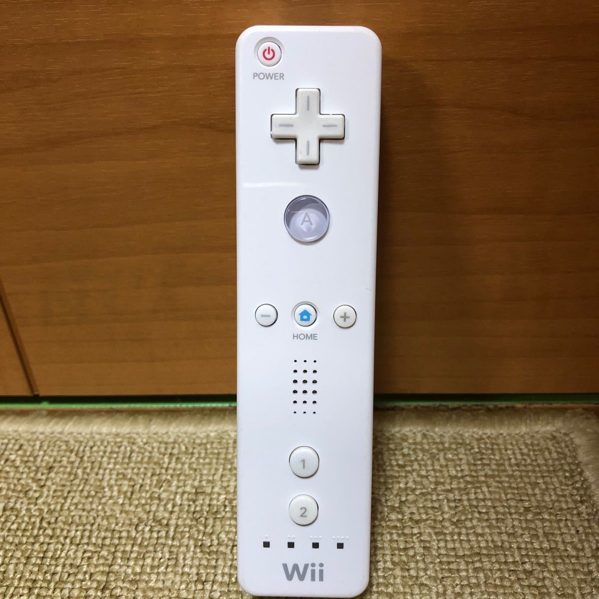 【匿名　送料無料】家庭用ゲーム機　任天堂Wiiリモコン　ホワイト164-77