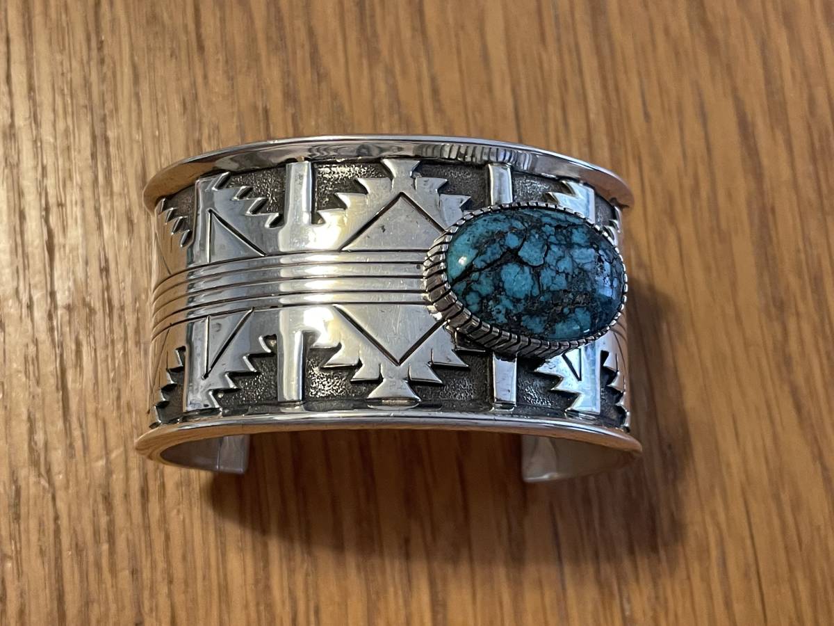  Gibson nezGibson Nez Navajo Navajo turquoise in Ray turquoise bangle 