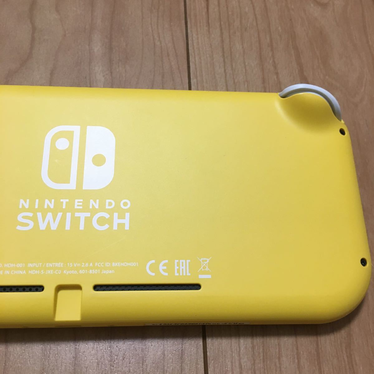 Nintendo Switch Lite イエロー　2020年製