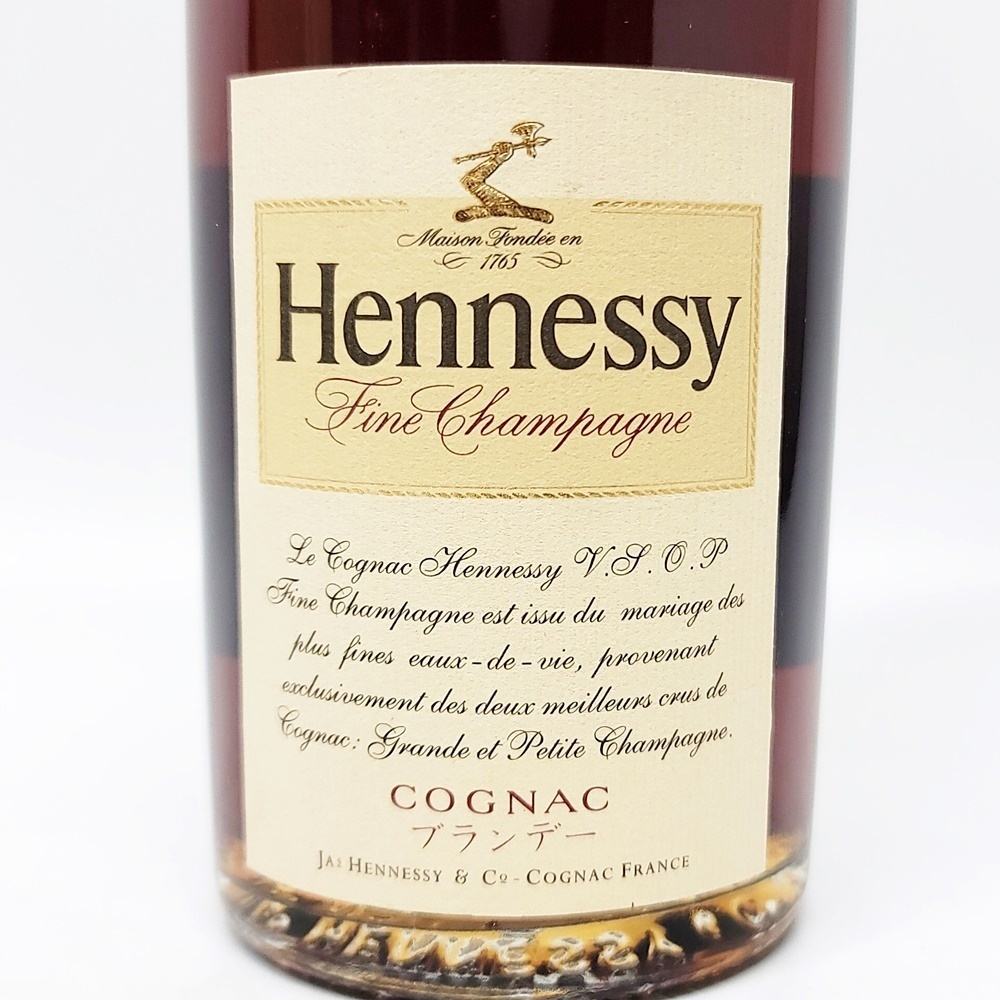 ZE598 古酒 Hennessy ヘネシー VSOP Fine Champagne ファイン フィーヌ シャンパーニュ 700ml 40%  スリムボトル 箱付き コニャック 80(ヘネシー)｜売買されたオークション情報、yahooの商品情報をアーカイブ公開 -  オークファン（aucfan.com）