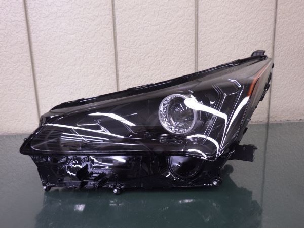 2078042△ レクサス NX 10系 後期 左ライト LED KOITO 78-26 AGZ10