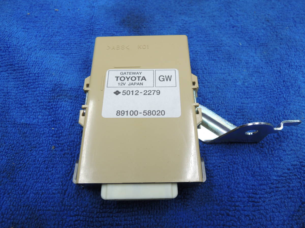 ・ DBA-GGH30W ヴェルファイア トヨタ 純正 GW ゲートウェイ 電装部品 コンピューター 89100-58020 T-3089_画像1