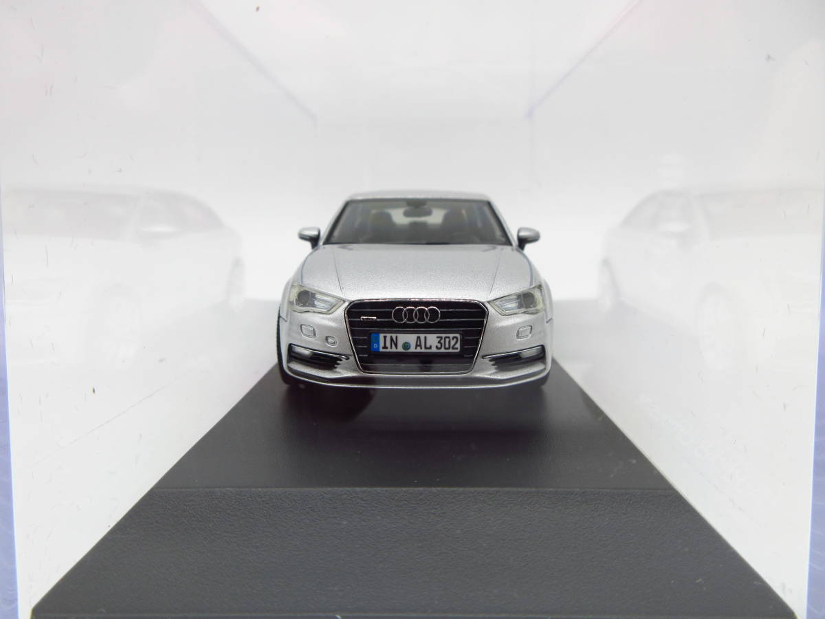 1/43 アウディ A3 セダン Audi A3 Limousine ディーラー特注 ミニカー