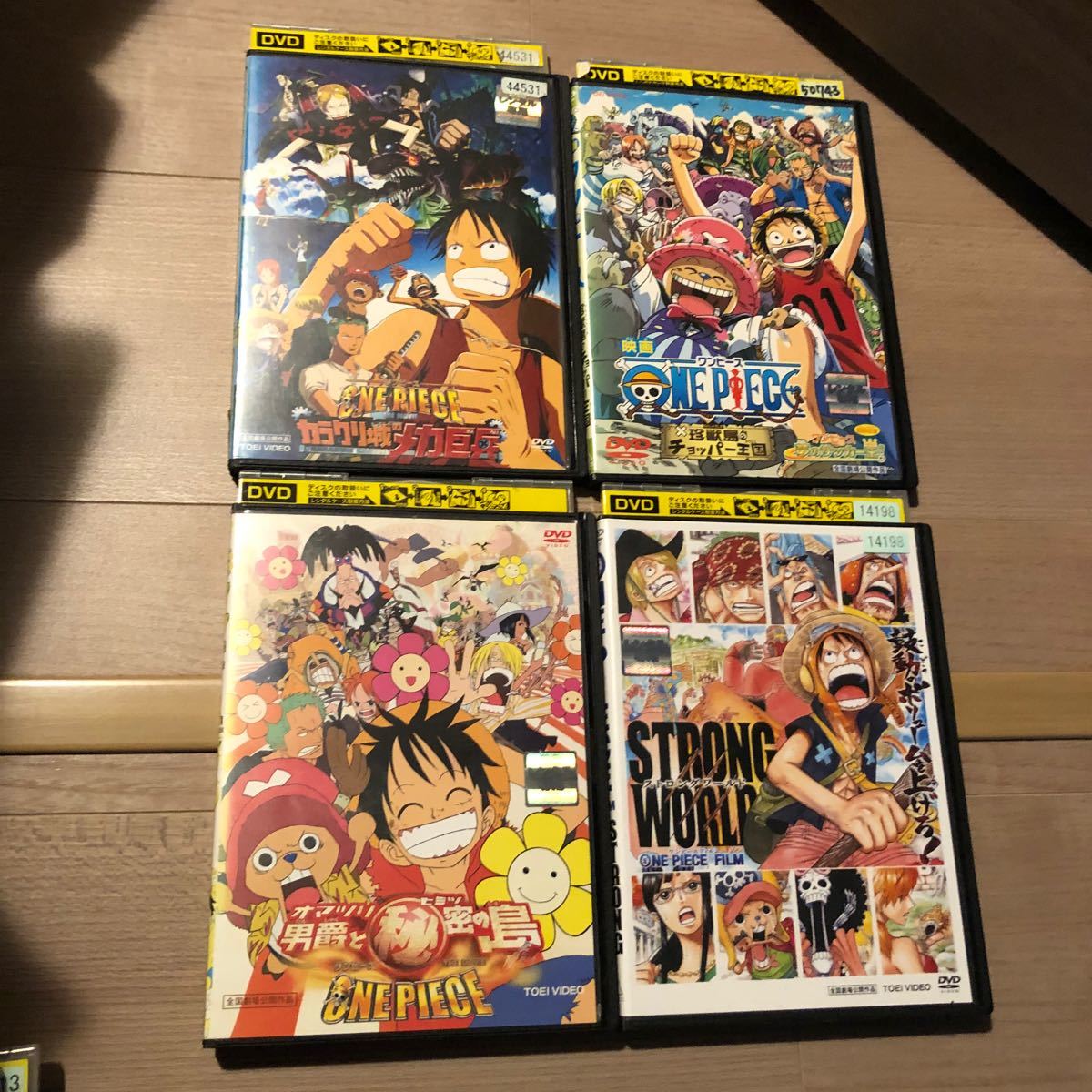 映画　ONE PIECE　ワンピース　DVD  4巻セット　