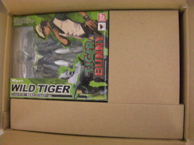 うのにもお得な情報満載! 未使用 輸送箱のみ開封 限定 s.h. 桂正和 画集 TIGER&BUNNY TIGER&BUNNY