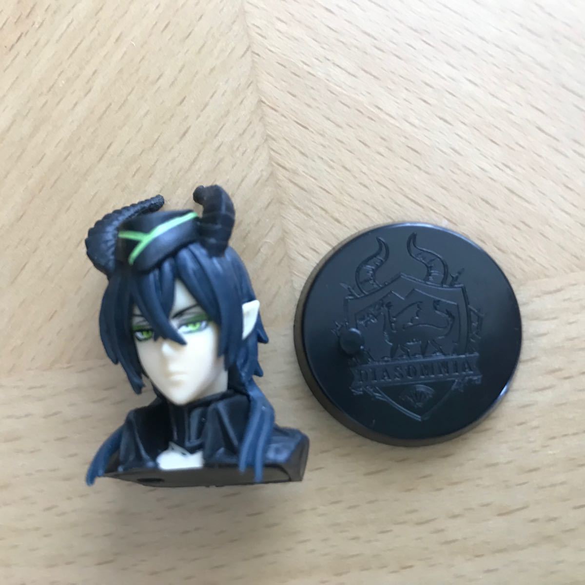 Paypayフリマ ツイステ マレウス フィギュア チョコエッグ Paypayフリマ ツイステ マレウス フィギュア チョコエッグ