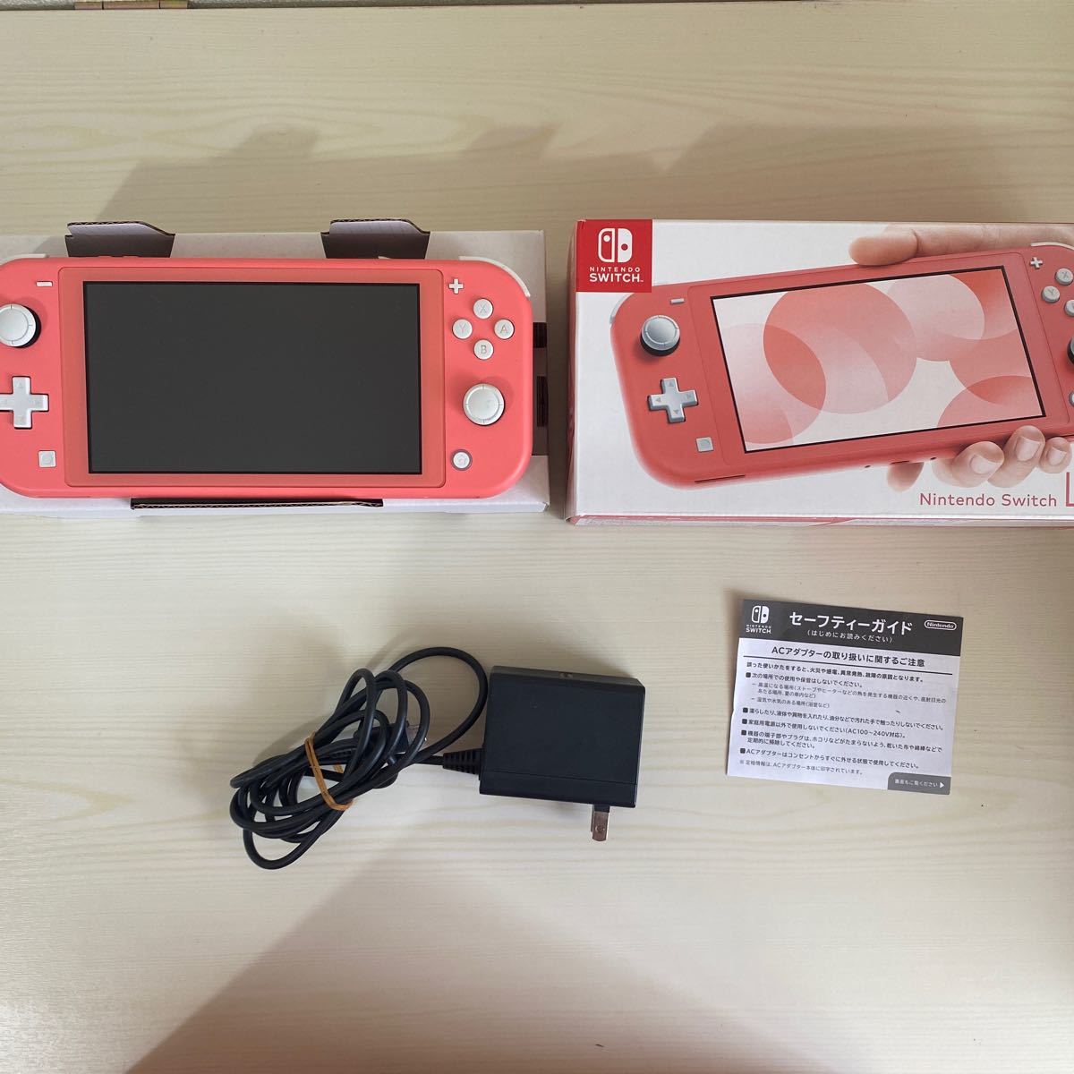Nintendo Switch LITE コーラル 美品 本体 スイッチ 任天堂｜PayPayフリマ