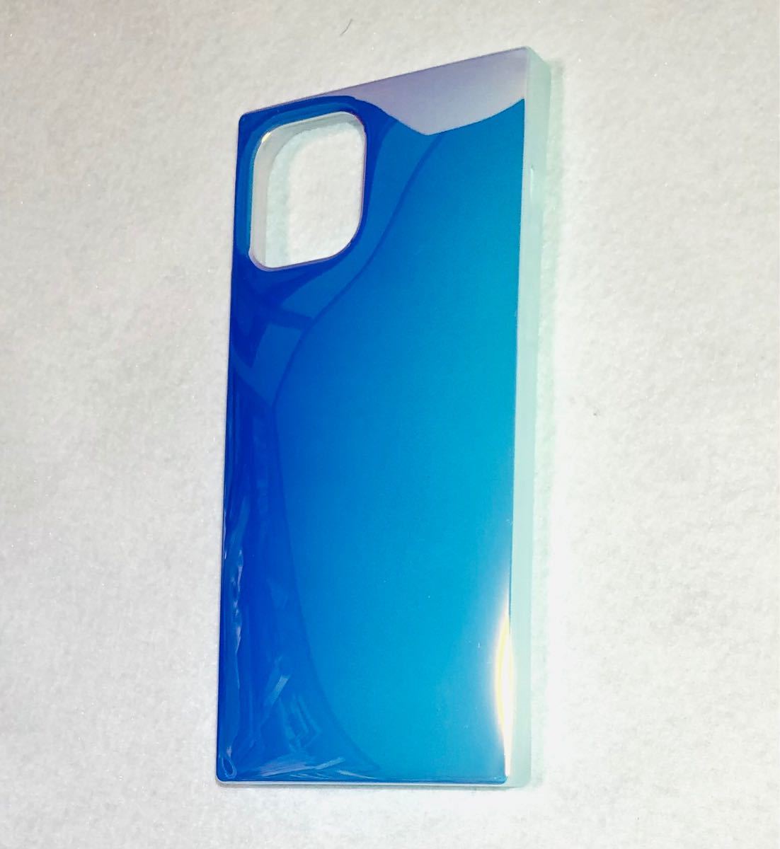 iPhone 12ProMax プロマックス  スマホ　ケース　虹色 ホログラム カラー　青　紫　都会派　匿名配送　梱包丁寧　