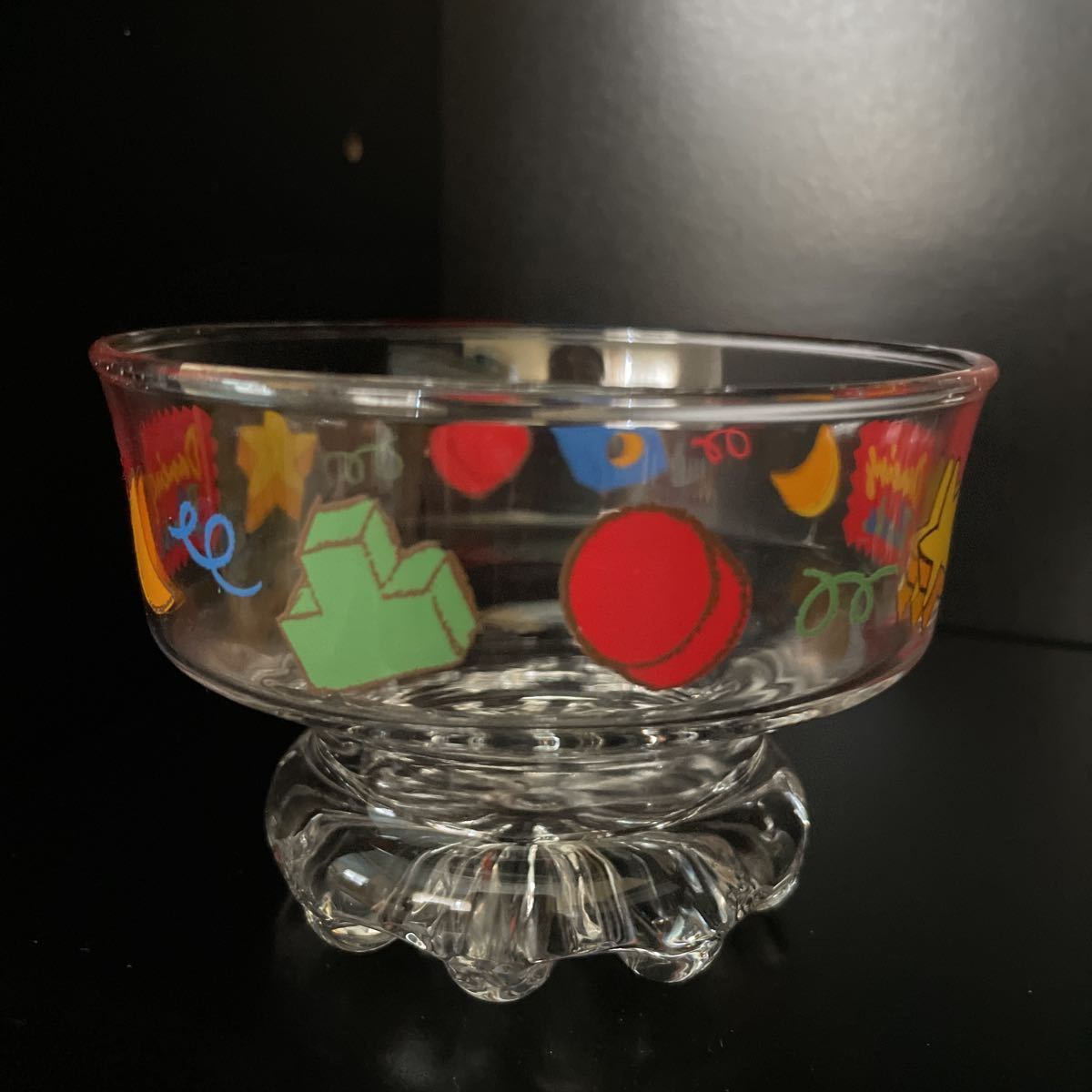 昭和レトロ かわいい足付き アイスクリーム皿 5客 デザート皿 フルーツ皿 イチゴ皿 氷コップ ガラス製_画像5