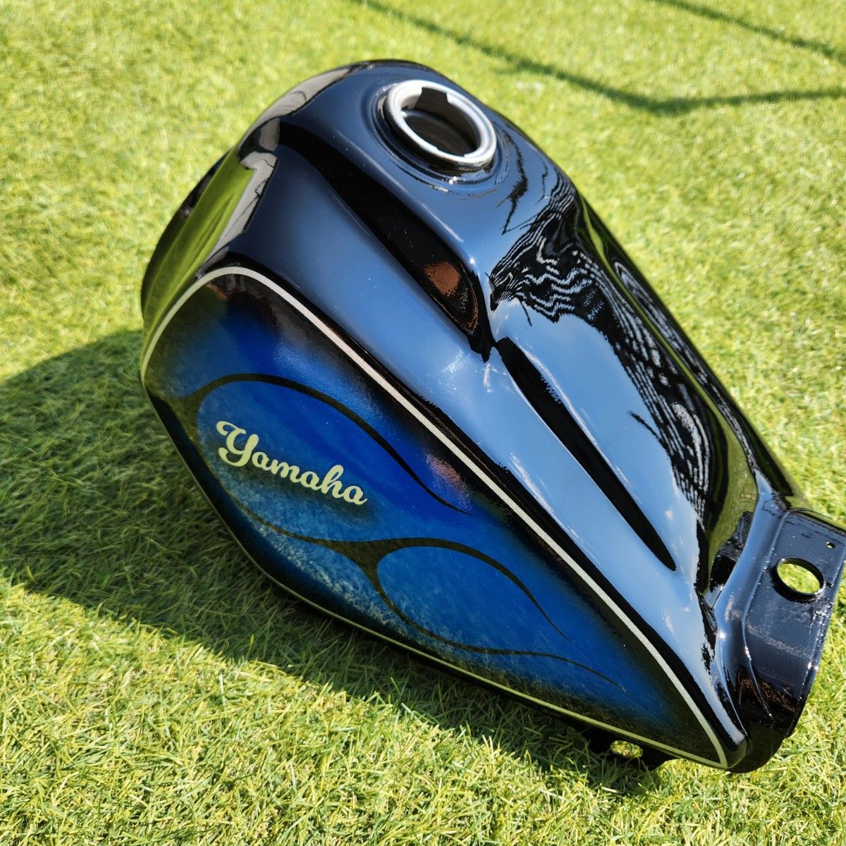Yamaha 燃料タンク 本体 カスタムペイント YAMAHA TW純正タンク ヤマハ カスタムペイント フューエルタンク