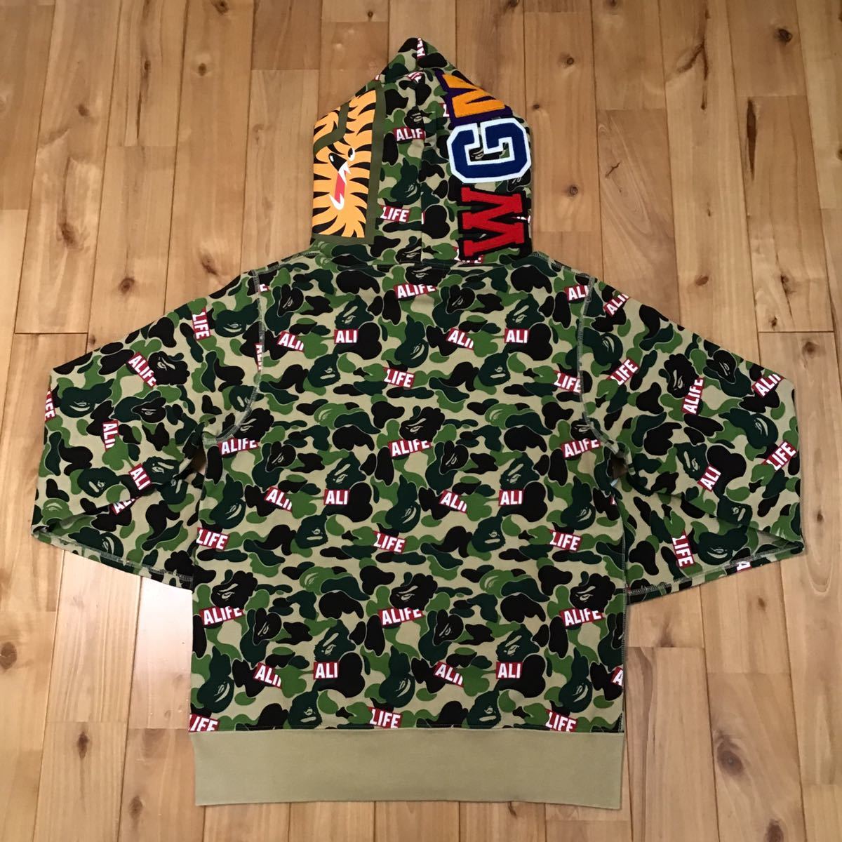 ★激レア★ ALIFE × BAPE ABC camo シャーク パーカー Mサイズ a bathing ape エイプ ベイプ アベイシングエイプ shark pullover hoodie_画像5