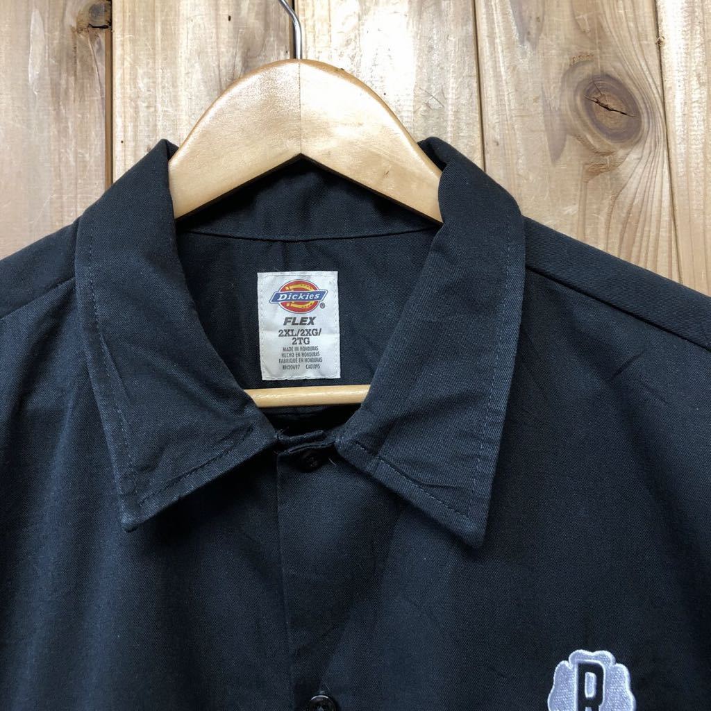 Dickies FLEX／ディッキーズ ワークシャツ メンズ 2XL 黒 半袖シャツ 大きいサイズ 刺繍 二つポケット アメカジ 作業着 USA古着 d_画像2