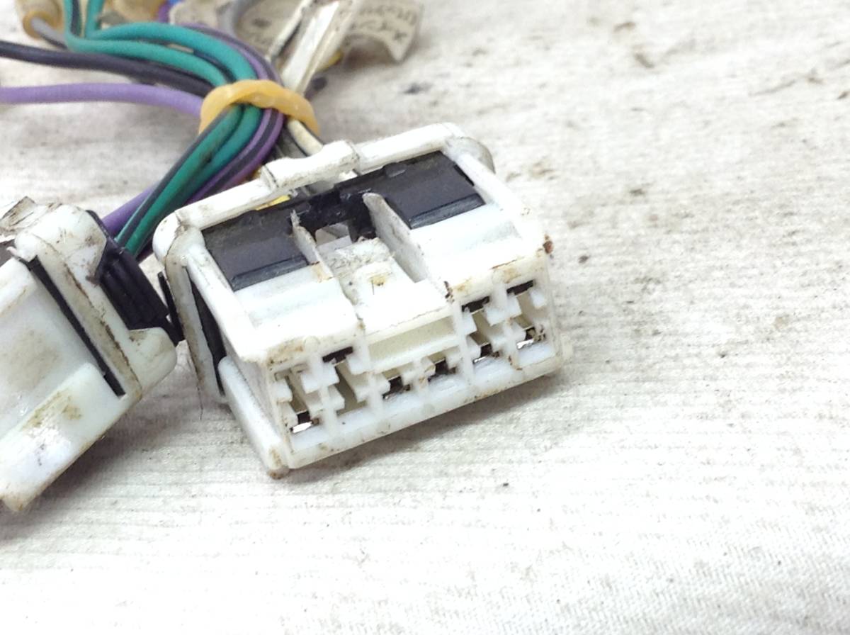 RR-5575 日産　10/6ピン メス電源カプラー 即決品 定形外OK_画像3