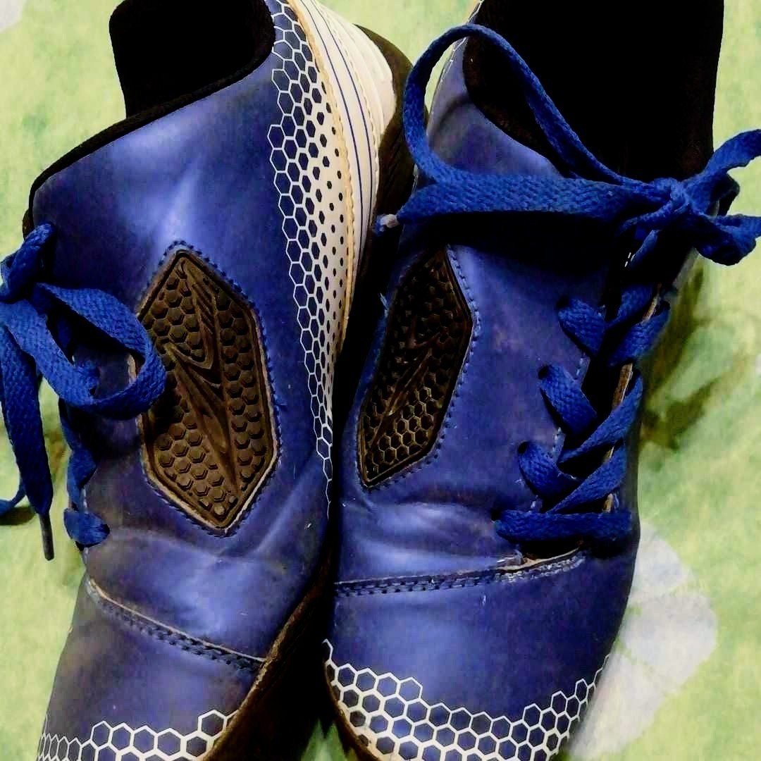 スニーカー　サッカートレーニングシューズ　靴　24.0㎝　〓CHARKIES〓