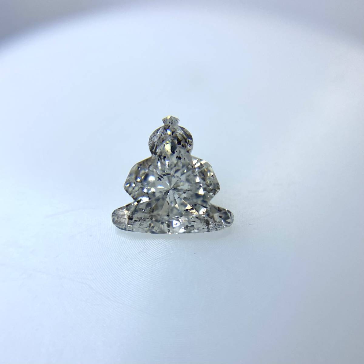 Buddha. shape! G color I1/0.653ct/RT0370/CGL