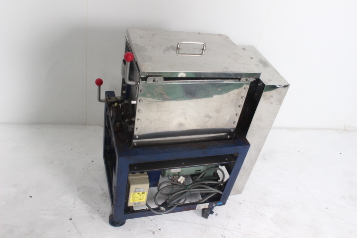 Dettagli dell'articolo さぬき麺機 ミキサー6キロ 中古 傷あり H18年