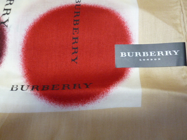 バーバリー BURBERRY ベージュ 白 大きい水玉 ドット柄 大判ハンカチ 正規品 新品 B81_画像2