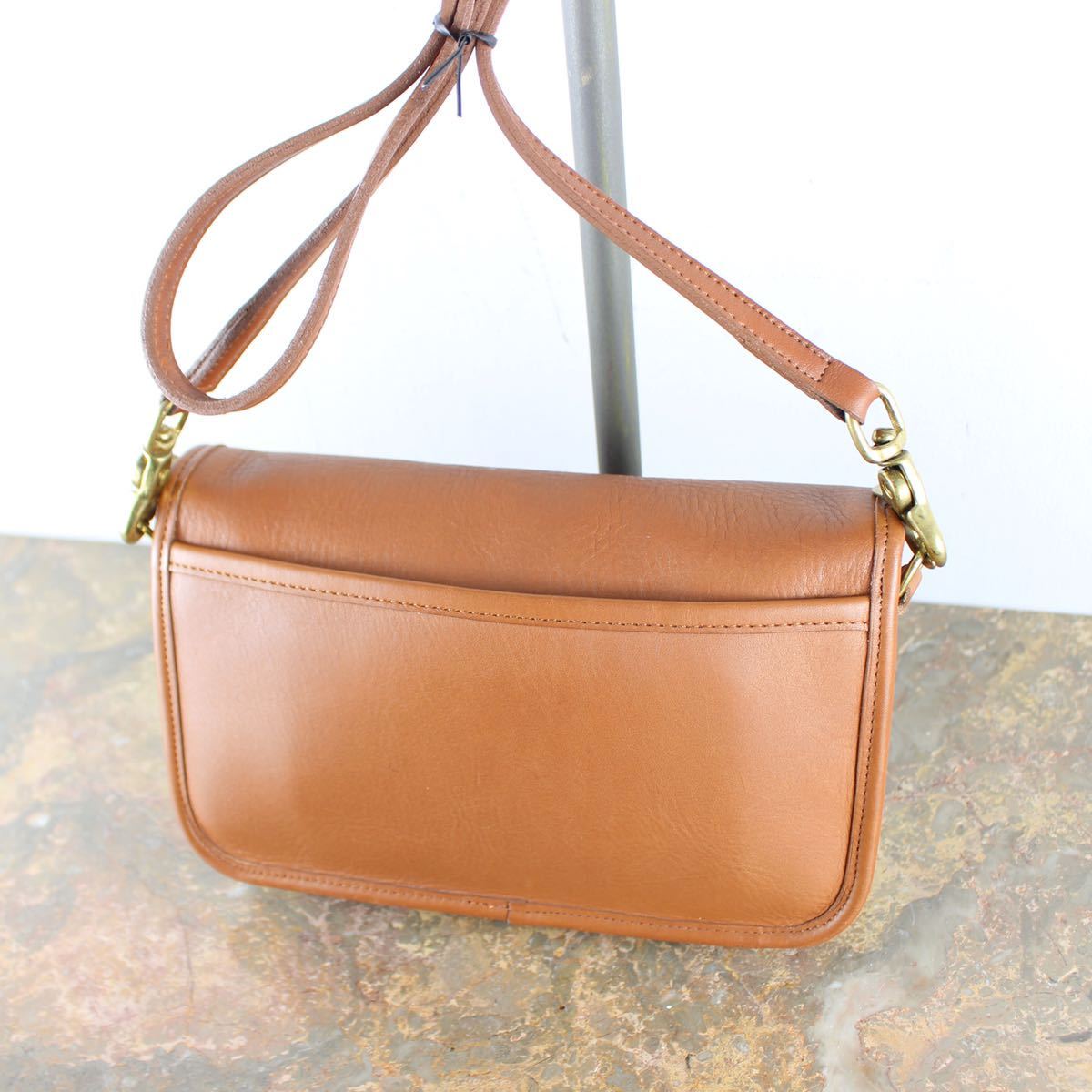 OLD COACH TURN LOCK LEATHER SHOULDER BAG MADE IN USA/オールドコーチターンロックレザーショルダーバッグ