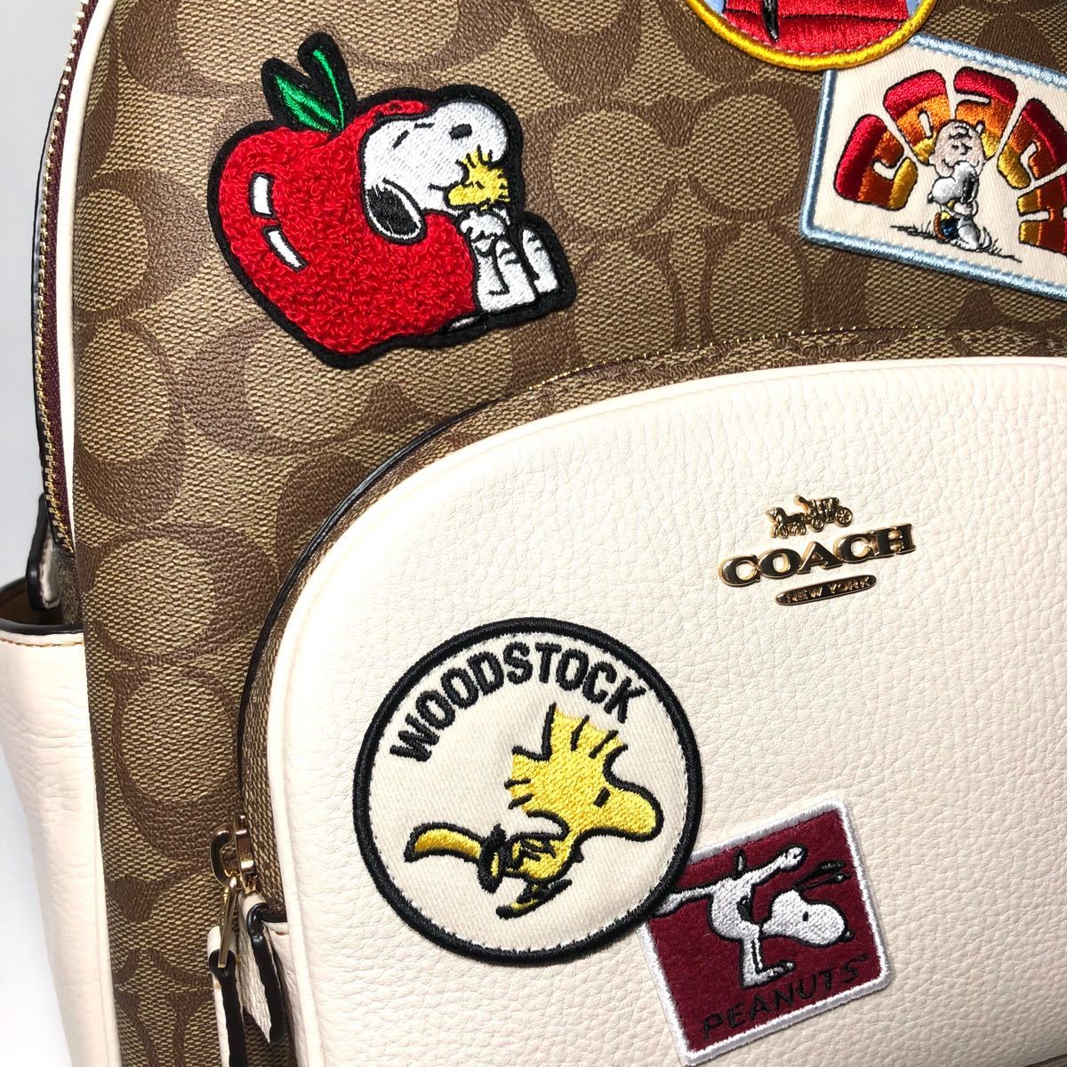 【新品】COACH PEANUTS コーチ ピーナッツ スヌーピー シグネチャー ワッペン バックパック カーキ チョーク