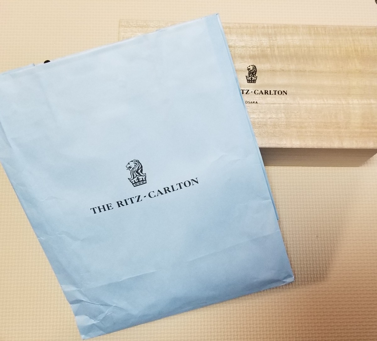 THE RITZ CARLTON  リッツ・カールトン   紅茶セット 桐箱入り