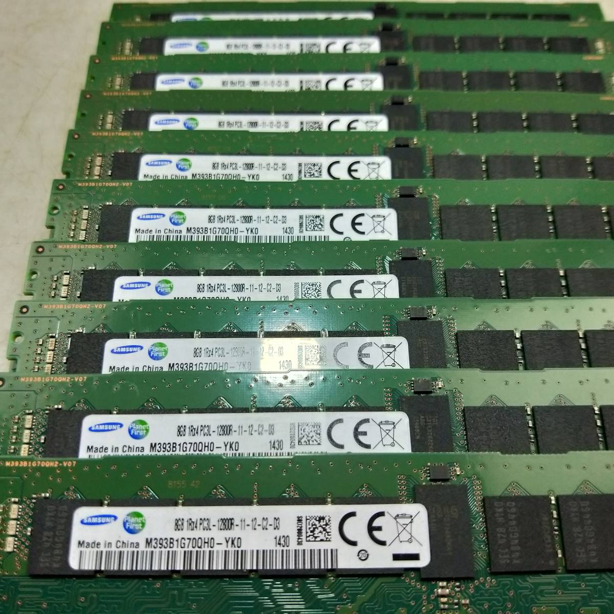  такой же один Rod DELL PowerEdge R420 модель [ память ]Samsung 8GB 1Rx4 PC3L-12800R-11-12-C2-D3 8GBx10 листов итого 80GB 1430#DELL R420 память ②